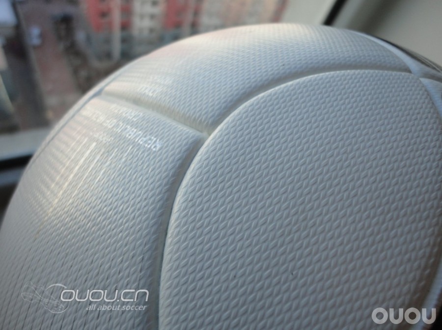 在商家新买的球到了 欧洲杯tango12 决赛版