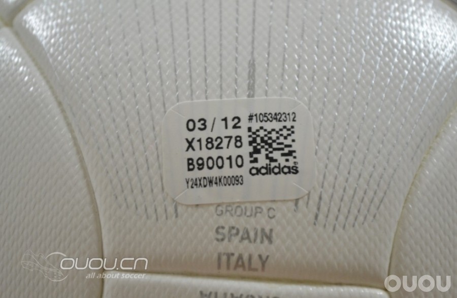 在商家新买的球到了 欧洲杯tango12 决赛版