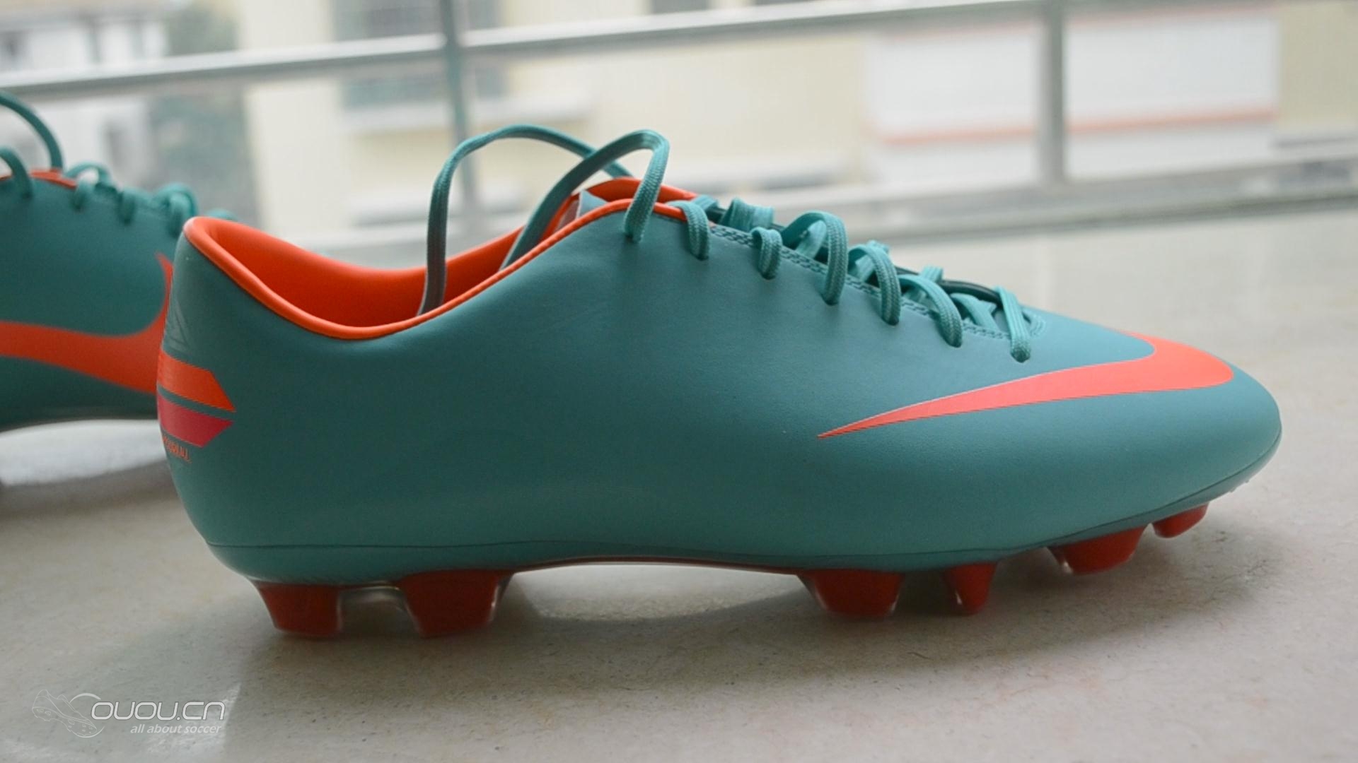 实战派宽脚日版顶级刺客8湖蓝ACC到位,顶级耐克战鞋集结完毕,刺客8VS传奇4VS360大比拼(多图)