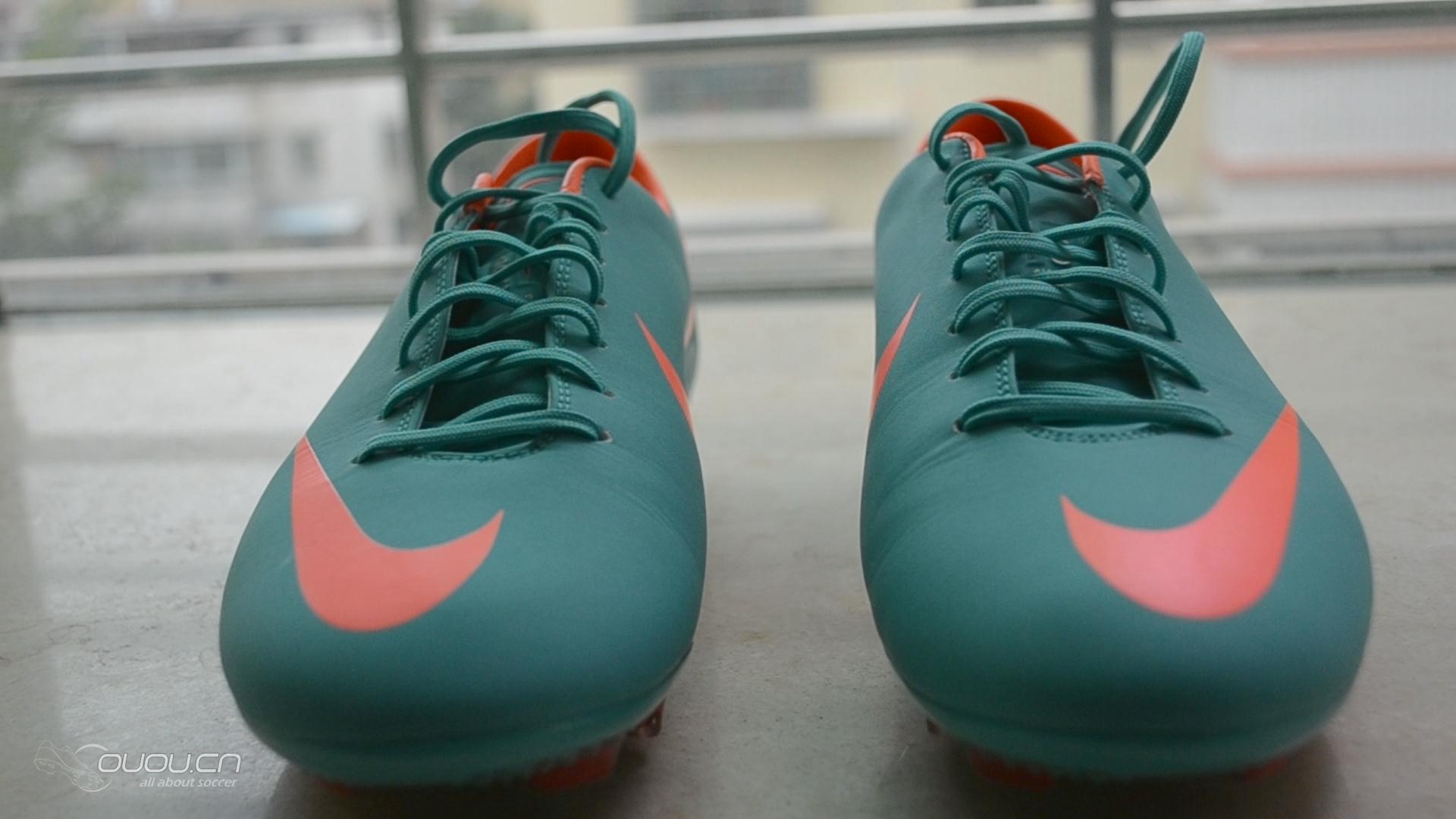 实战派宽脚日版顶级刺客8湖蓝ACC到位,顶级耐克战鞋集结完毕,刺客8VS传奇4VS360大比拼(多图)