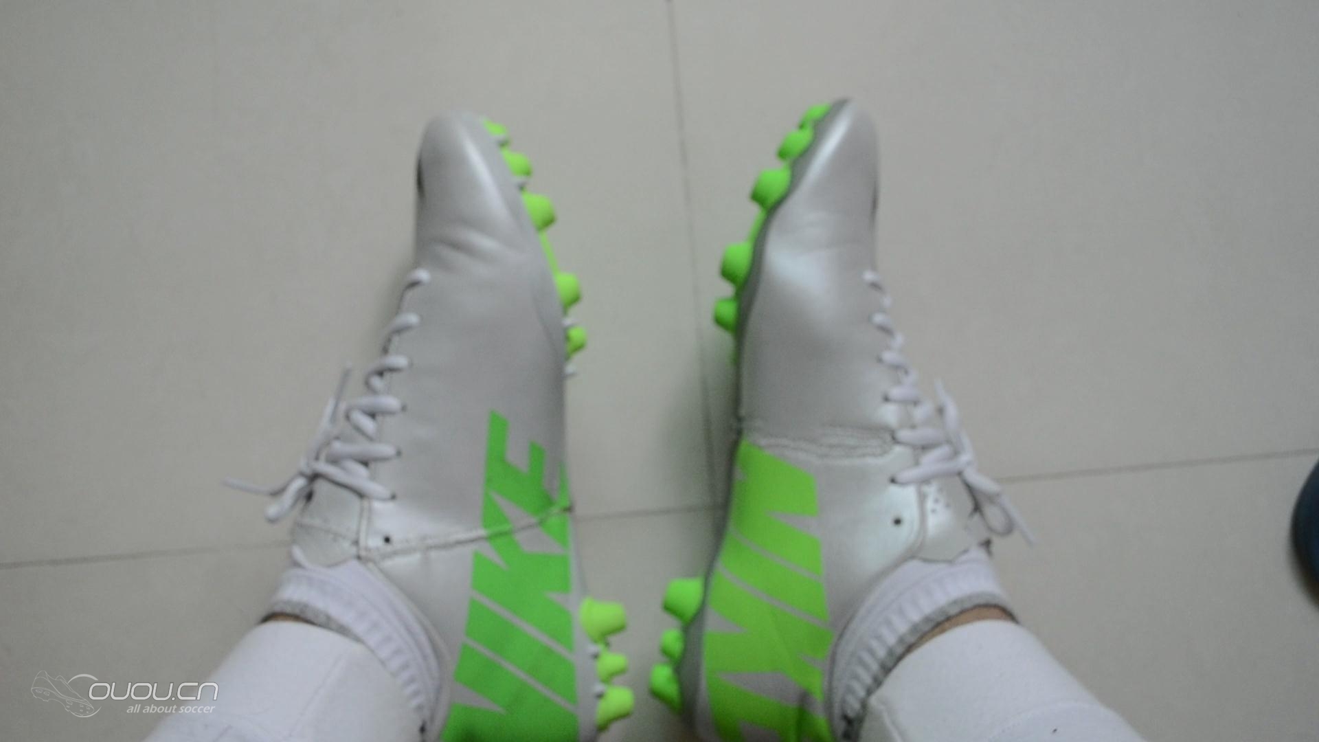 实战派宽脚刺客9中低端AG穿着评测