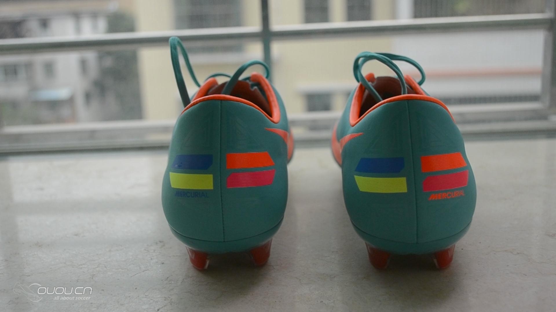 实战派宽脚日版顶级刺客8湖蓝ACC到位,顶级耐克战鞋集结完毕,刺客8VS传奇4VS360大比拼(多图)