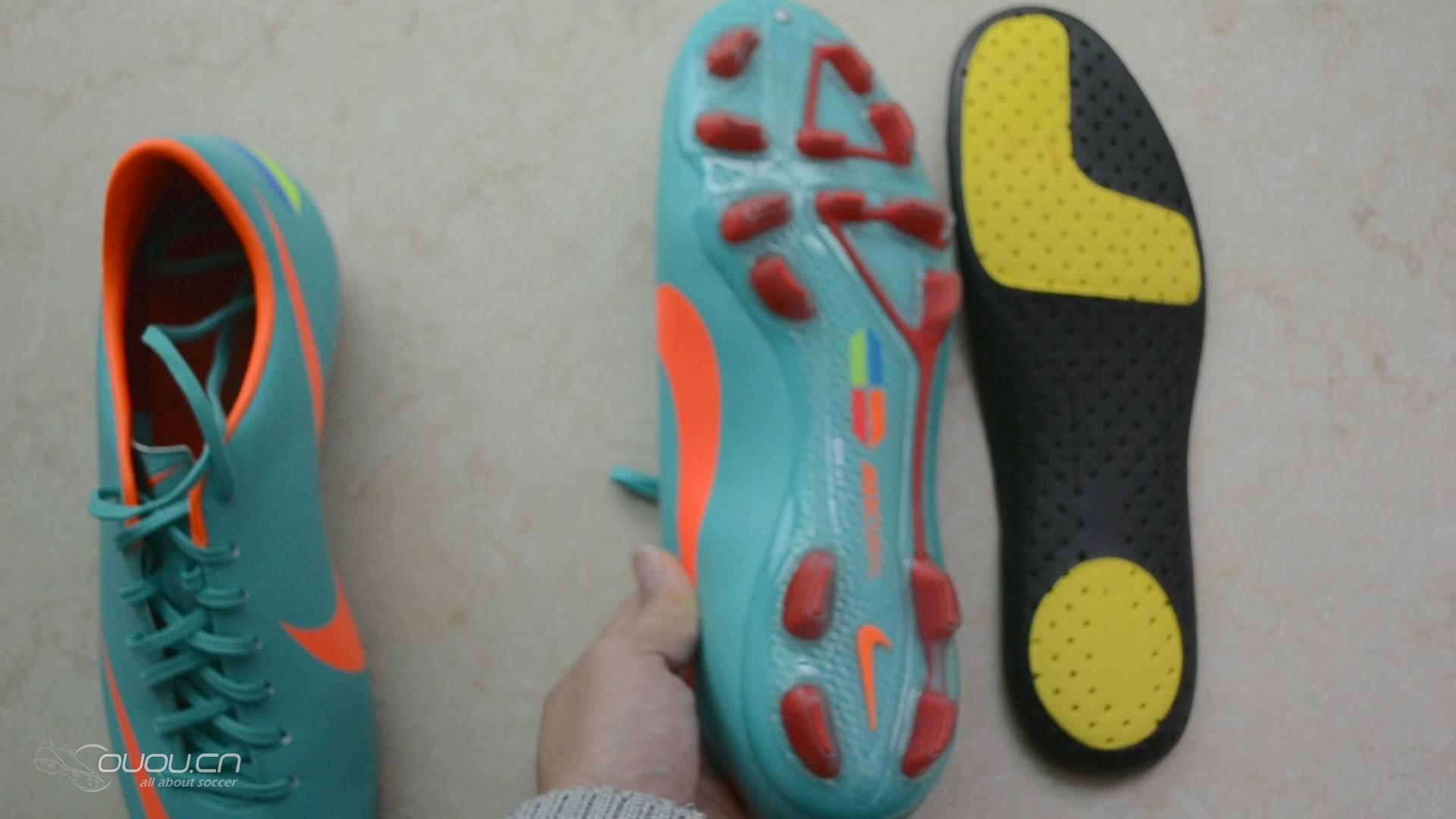 实战派宽脚日版顶级刺客8湖蓝ACC到位,顶级耐克战鞋集结完毕,刺客8VS传奇4VS360大比拼(多图)