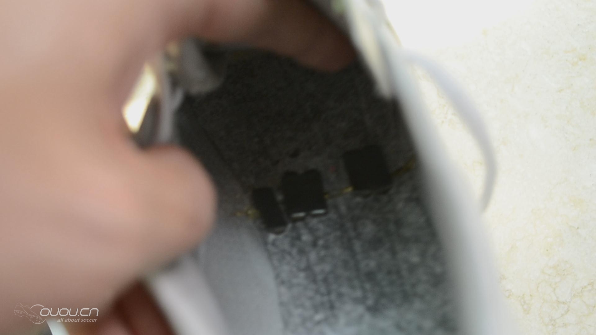 实战派宽脚刺客9中低端AG穿着评测