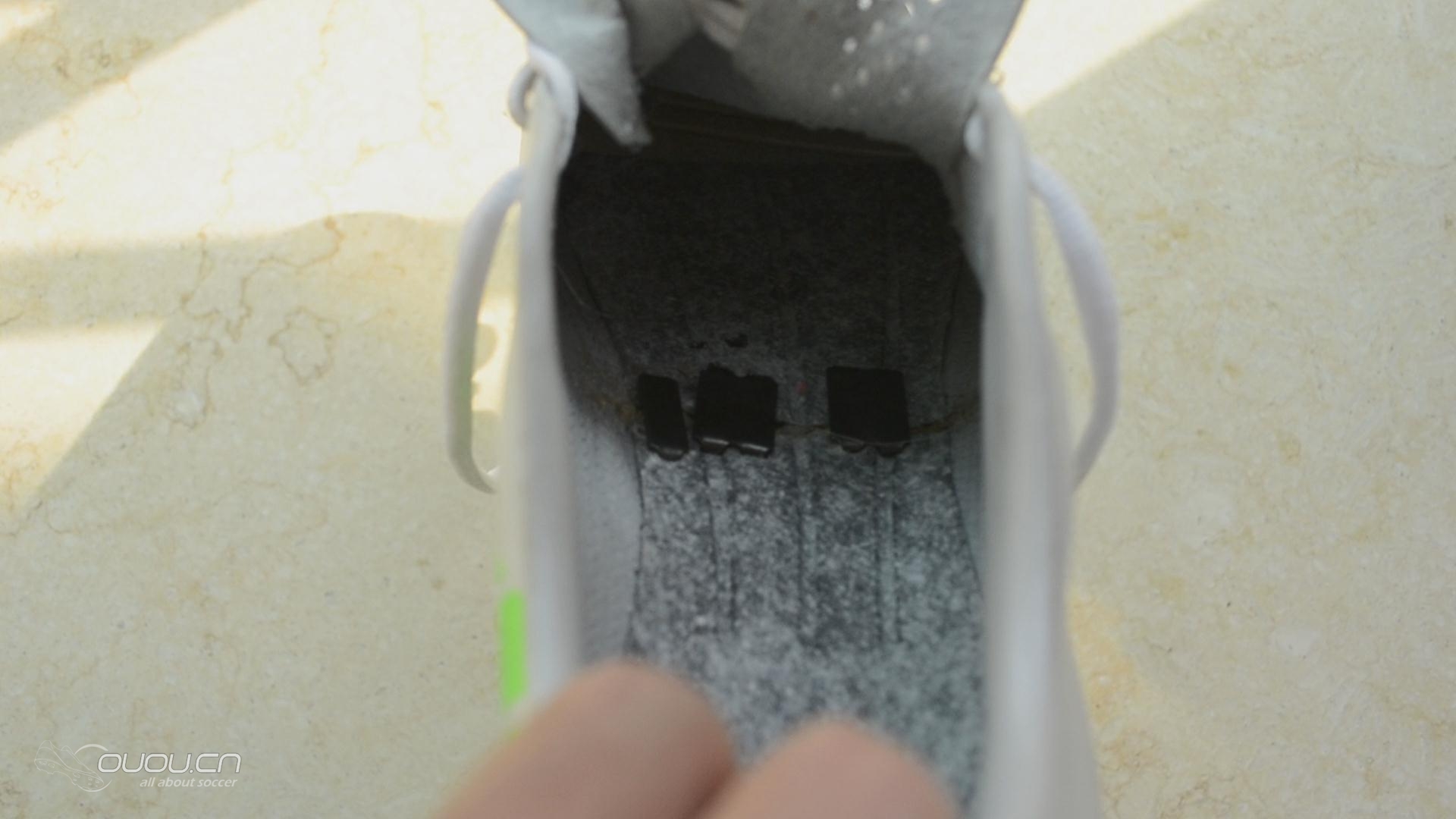 实战派宽脚刺客9中低端AG穿着评测