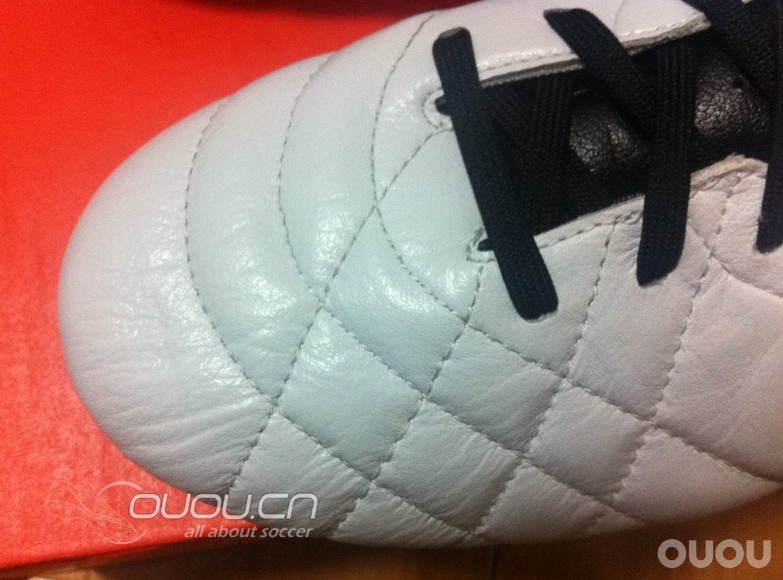 最近疯狂迷恋袋鼠皮、触感系。