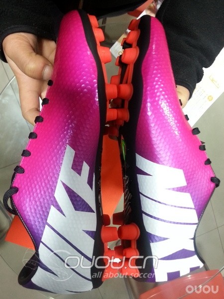 进入偶偶就是条不归路啊 2013年收的第一双战靴!!