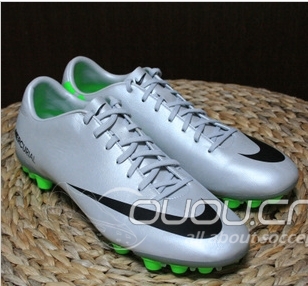 这应该是目前 刺客9 系列的全配色