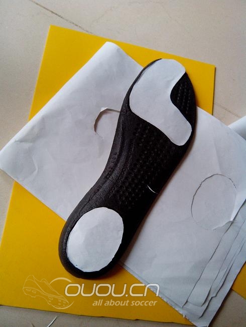 屌丝装备大逆袭!!! 自制poron减震鞋垫+ 鸡血后跟减震片