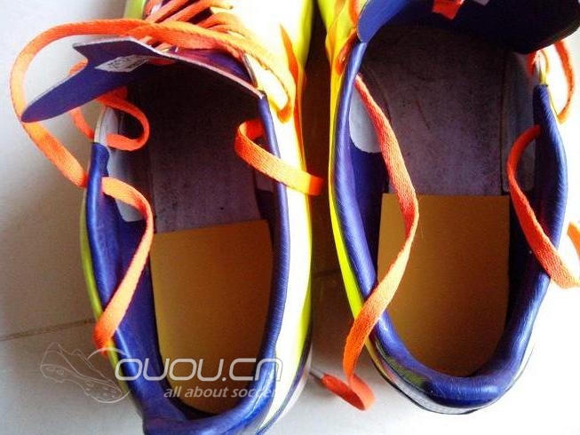 屌丝装备大逆袭!!! 自制poron减震鞋垫+ 鸡血后跟减震片