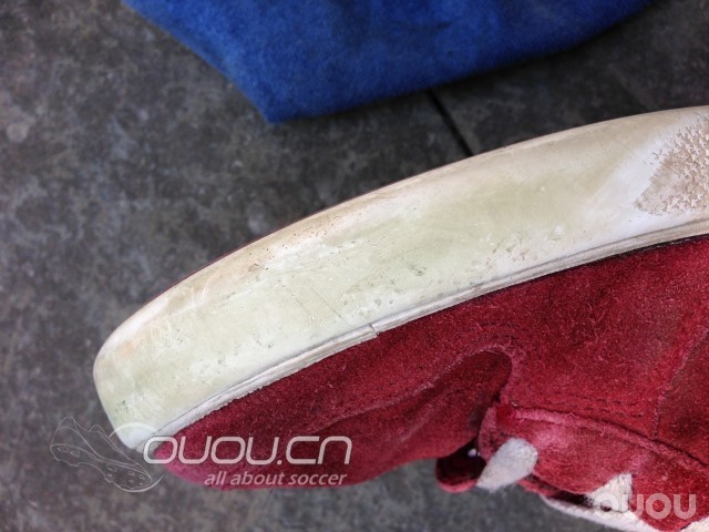 发现一个清洁鞋子的方法~