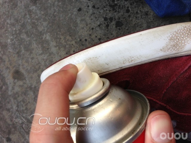 发现一个清洁鞋子的方法~