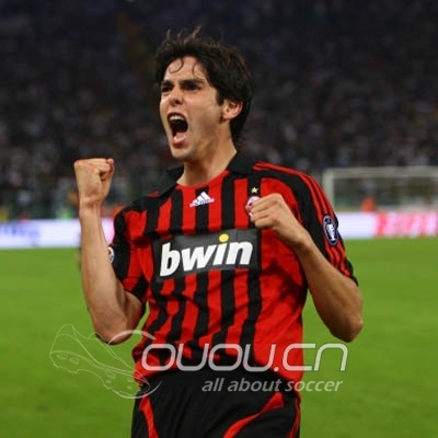 纪念那些年我们追过的卡卡,猎鹰11欧冠配色顶级版Adidas AdiPower Predator FG