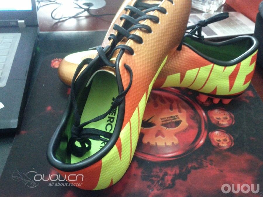 金橘色MV9处女踢