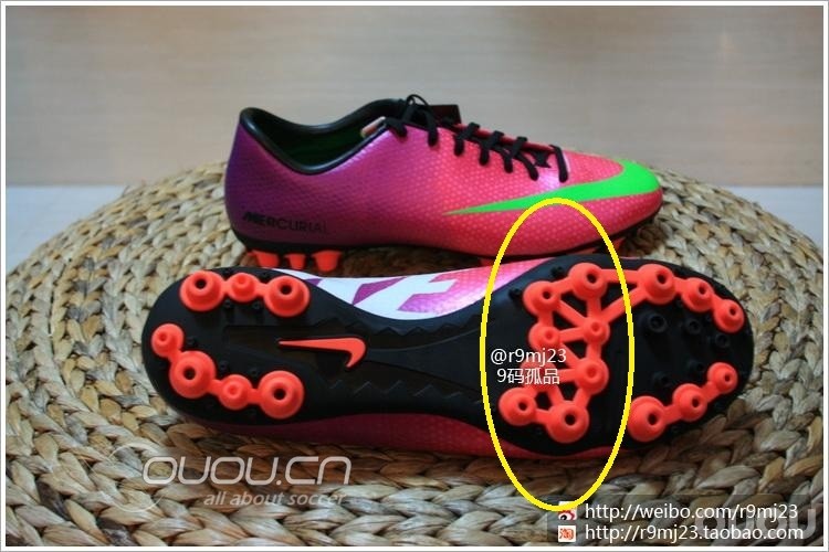 刺客9 AG入门级鞋钉疑问,大家帮忙看下。