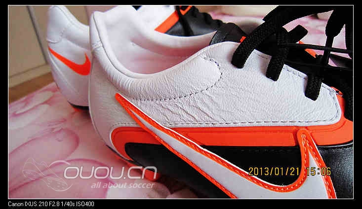 新到手的CTR360 2代 黑橙 和全家福!帮忙鉴定皮子问题