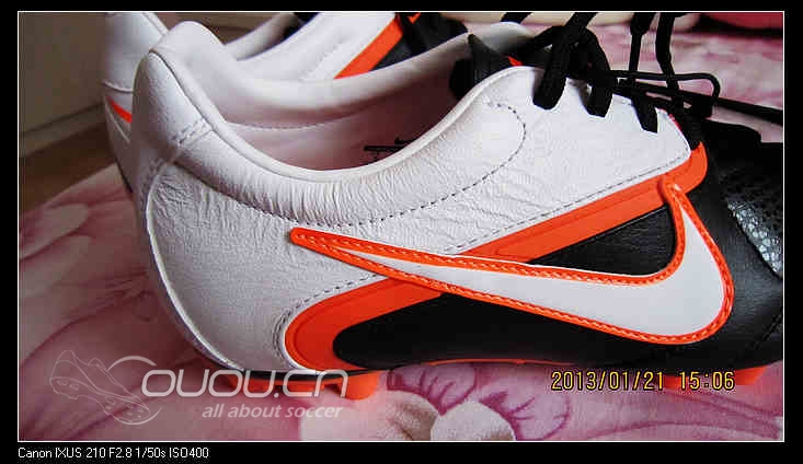 新到手的CTR360 2代 黑橙 和全家福!帮忙鉴定皮子问题