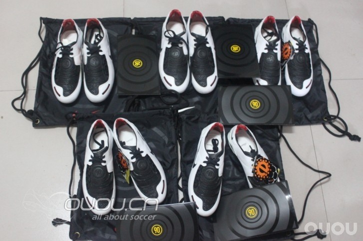 坛子里面的买货 你们的东西到啦