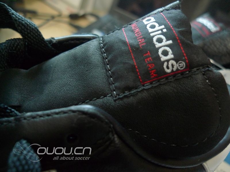 (已补图)刚买的COPA TF左右鞋舌皮质尽然不同