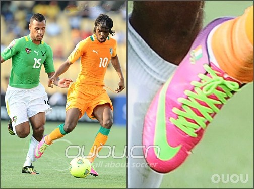 足球鞋播报 28/01/13