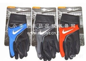 NIKE 手套问题 戴过的朋友帮个忙呗