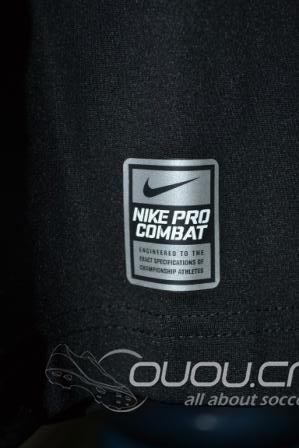 耐克基础款紧身PRO,发现刘建芬转业了~