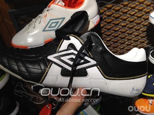 (过长慎入)北京北部白菜探索日nike刺客吐血 umbro