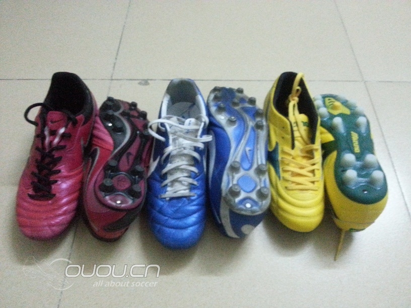 新年,发下中毒后留下的鞋子