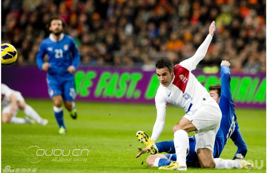 范大将军换鞋了 总算不猎鹰11了。。。。