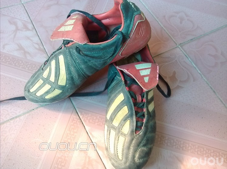 那些年,陪我征战绿茵场的战靴