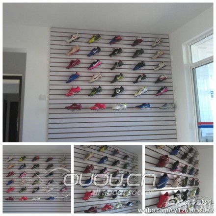 家里的墙,哈哈~~