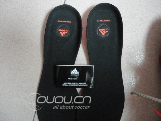 晒晒刚刚从唯品会拿到的鞋子。皮版f50.紫色。