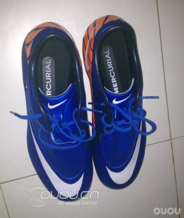 新购的刺客7中端AG蓝色到了(图已改好)