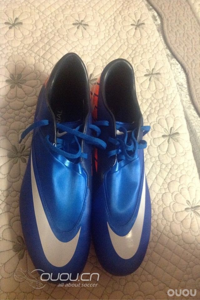 新购的刺客7中端AG蓝色到了(图已改好)