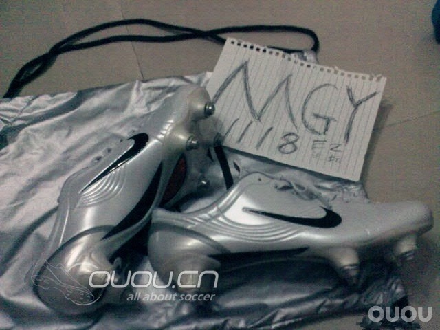 自己媳妇送的 球鞋 全是刺客