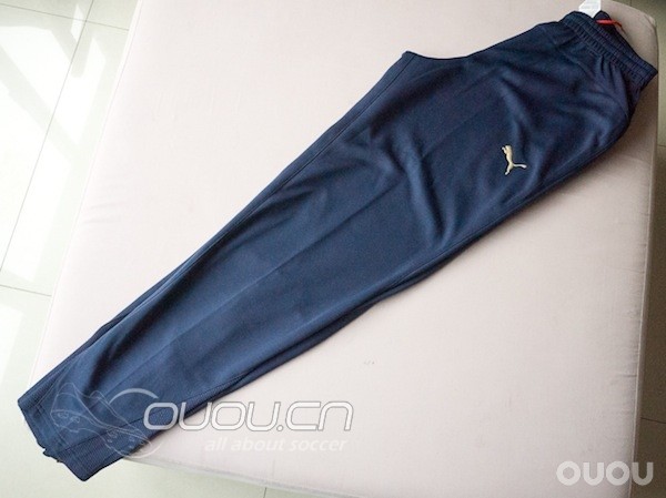 Puma 08欧锦赛意大利训练收腿套装和Adidas AC米兰12-13训练收腿套装。还有米兰夏季训练、里昂Techfit