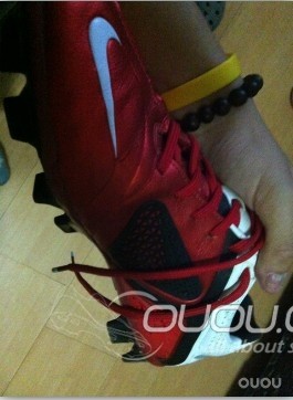 帮忙鉴定一下这双碳底CTR,.