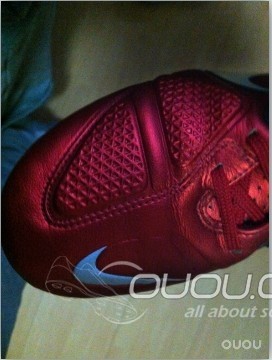 帮忙鉴定一下这双碳底CTR,.