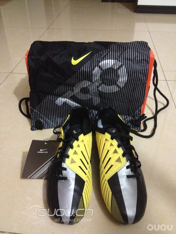 纪念一下从2012/12/15到2013/3/15我收的鞋吧!