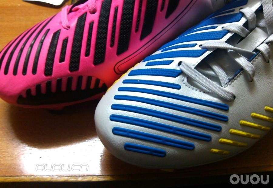 你敢想象吗?猎鹰12骚粉海军蓝鸳鸯鞋,~~骚到家!