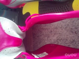 心凉了,当看到知识普及帖之后,立刻觉得不喜欢这双鞋了…