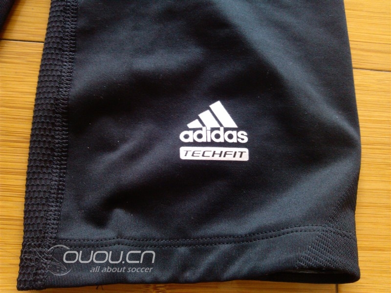 入门级techfit短裤