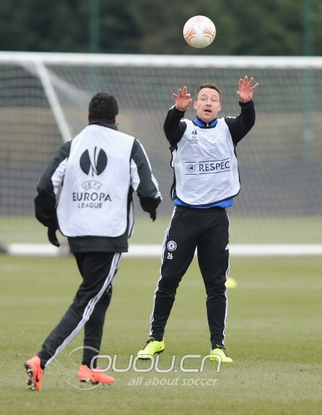 特里换鞋了么还是肿么回事啊?