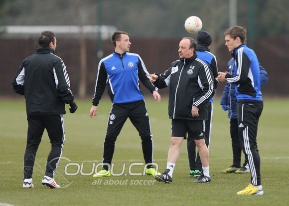 特里换鞋了么还是肿么回事啊?