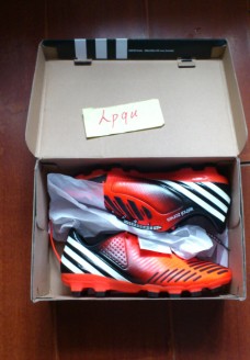 乐天拼单,猎鹰12红黑色 顶级HG入手