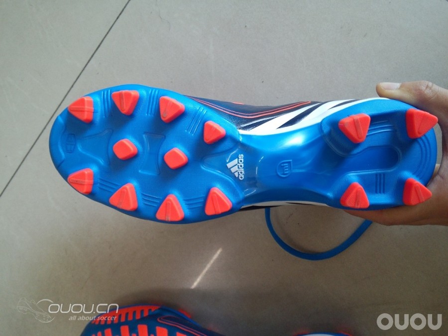 Adidas 猎鹰12 次顶级HG(第一次发)