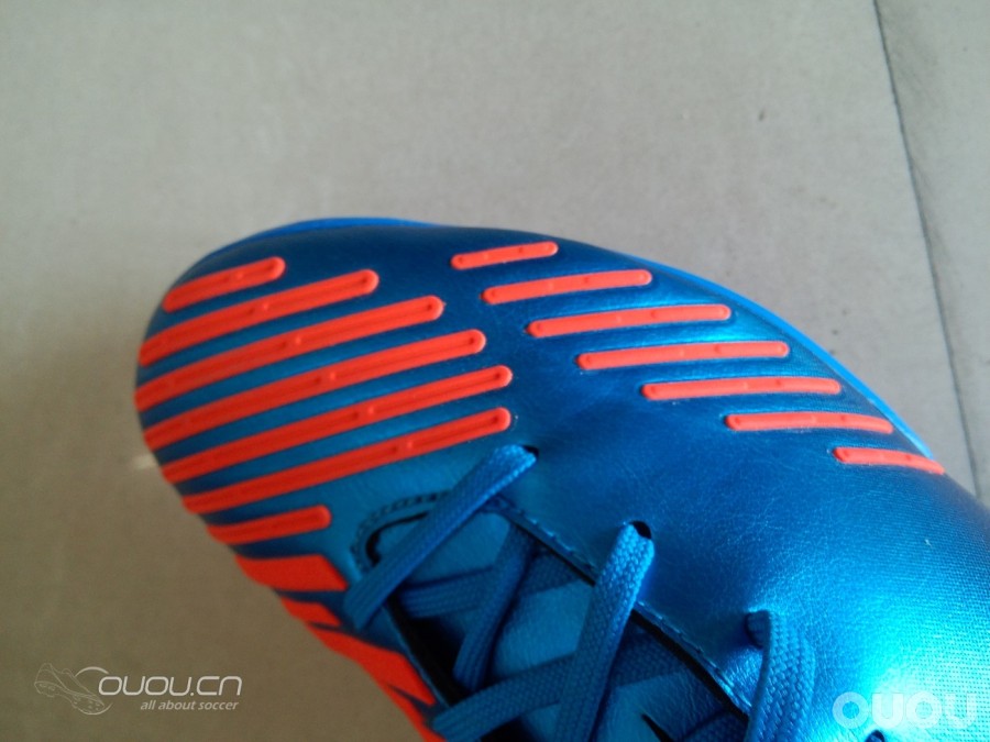 Adidas 猎鹰12 次顶级HG(第一次发)