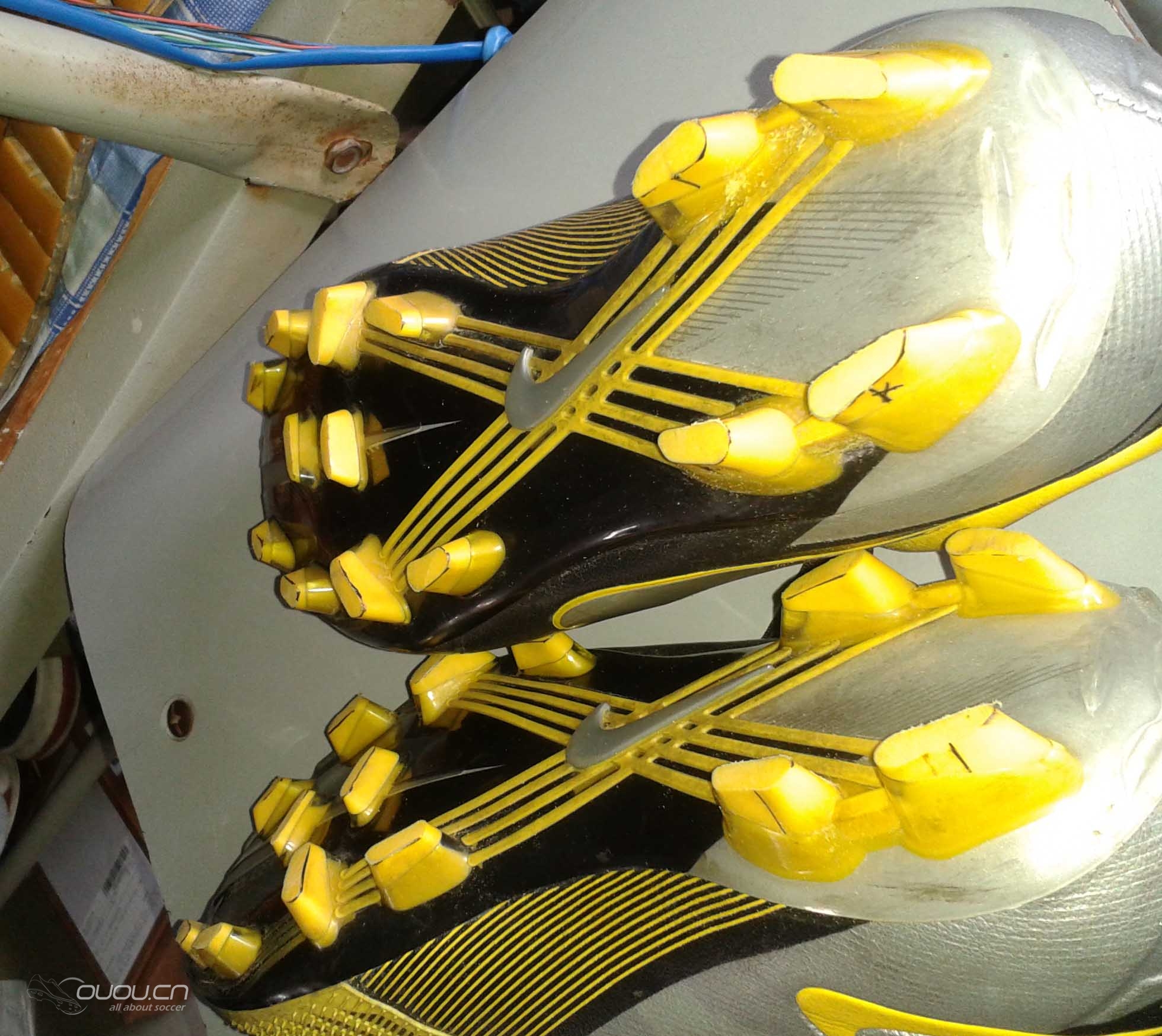 Laser IV FG 磨钉,昨天师傅四分钟一双搞定的,你怎么看