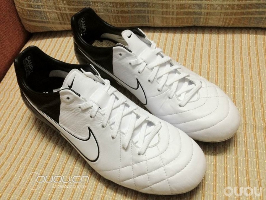 与众不同的传奇4欧洲杯配色碳底