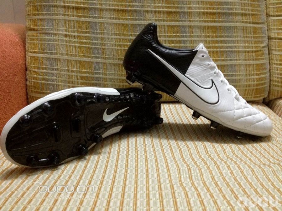 与众不同的传奇4欧洲杯配色碳底